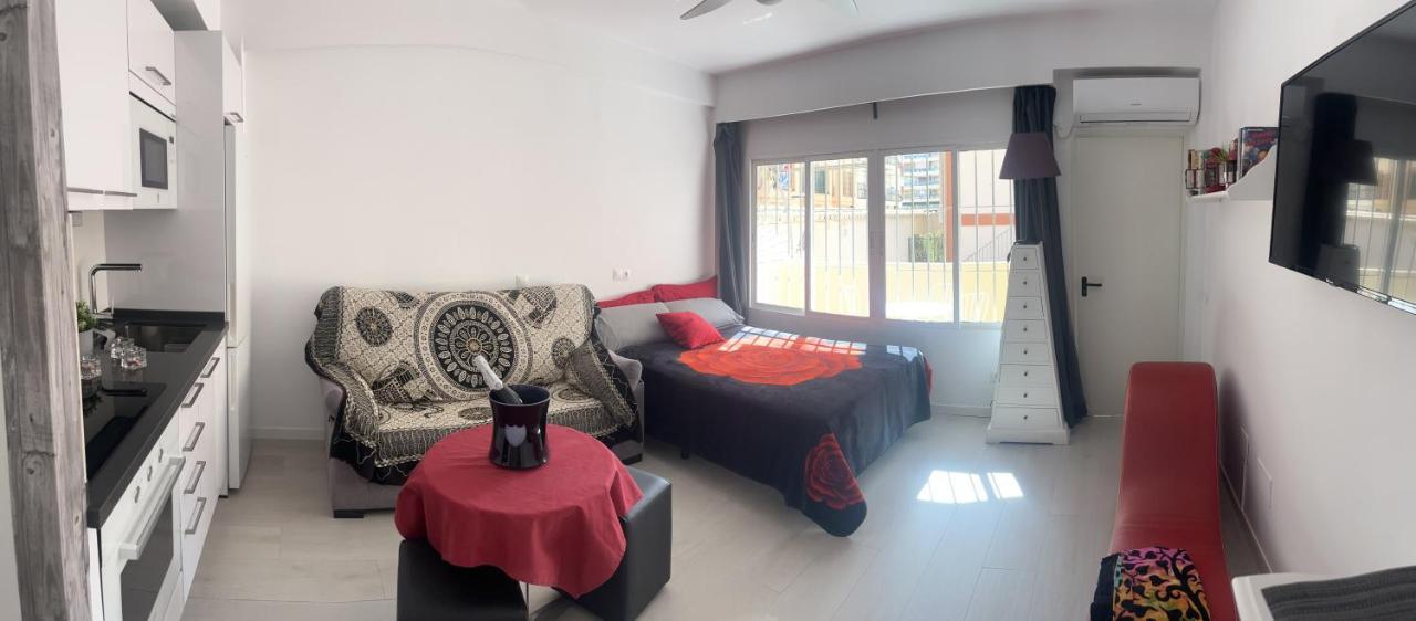 Estudio Romantico La Carihuela Torremolinos Exterior photo